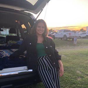 Meet your Posher, Cristina